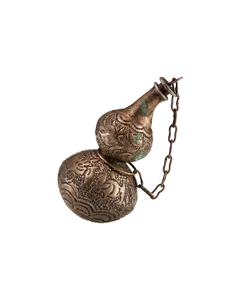 Декоративный сосуд из латуни с цепочкой