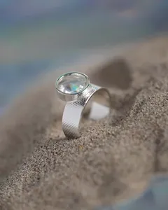 Украшения из янтаря и серебра Amber Workspace